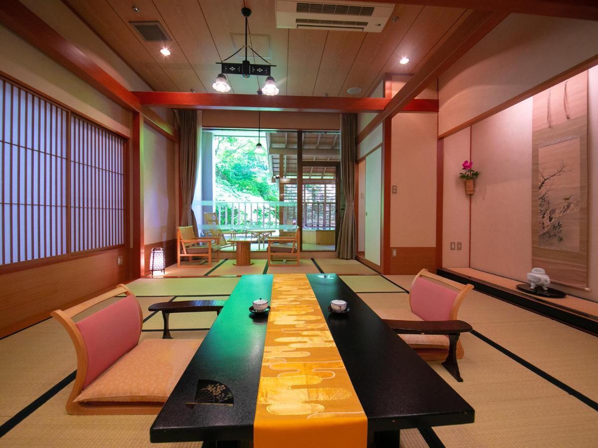 Iwakuni Kokusai Kanko Hotel Exteriér fotografie